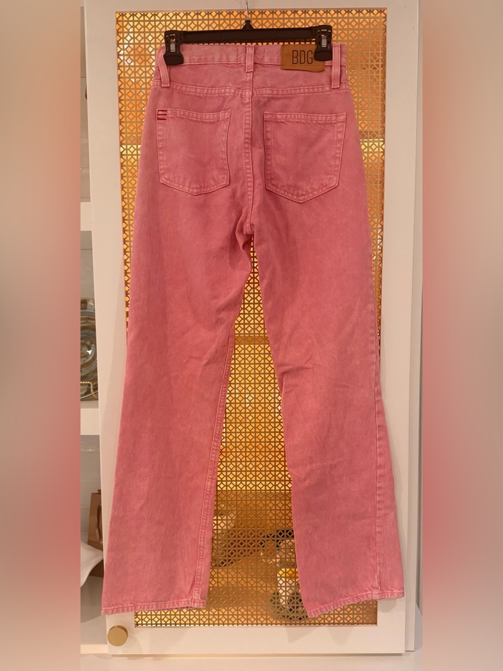 BDG Pink Straight-Leg Cowboy Jeans! Size 25! EUC! - Picture 4 of 5